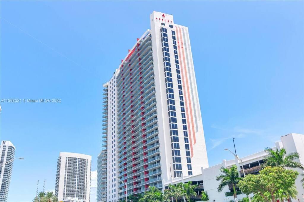 Luxury Condo Steps From Beach Hallandale Beach Exteriör bild